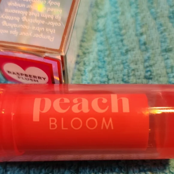 Too Faced Peach Bloom Color Blossoming Lip Balm — Raspberry Flush NWT - Picture 4 of 7